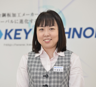 先輩社員 営業事務